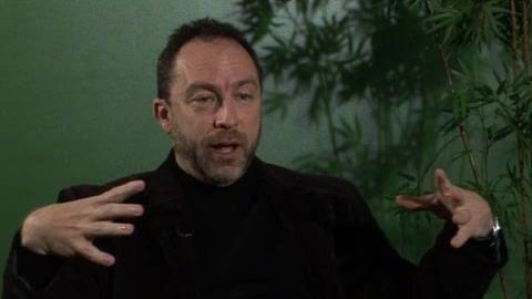 Interview du fondateur de Wikipédia Jimmy Wales par la BBC (en anglais)