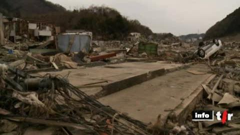 Séisme au Japon: la ville portuaire d'Onagawa a été totalement dévastée par le tsunami
