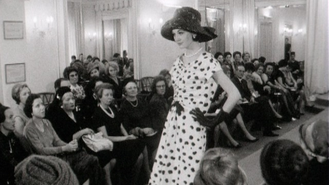 Un défilé de mode dans les années 60. [RTS]