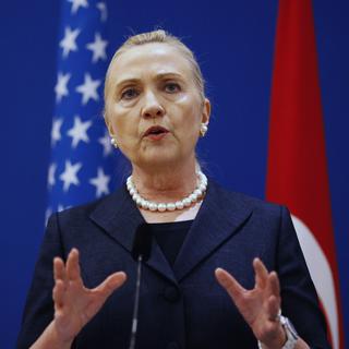 Hillary Clinton a tenu une conférence de presse au sortir des discussions avec son homologue turc Ahmet Davutoglu. [REUTERS - Osman Orsal]
