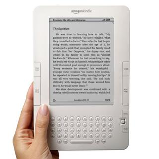 Kindle est l’un de premier système pour lire des eBooks. [Amazon 2012]