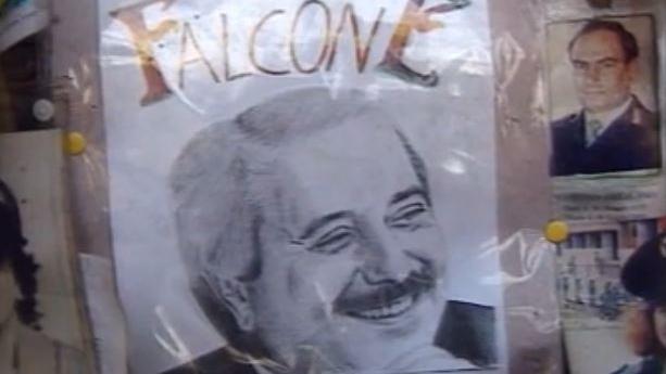 Dessin en hommage au juge Giovanni Falcone à Palerme en 1995. [RTS]