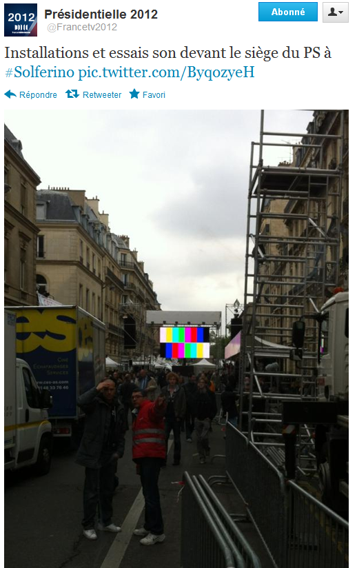 On commence à s'affairer devant le siège du Parti socialiste, rue de Solférino à Paris. [@francetv2012]