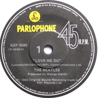 Le "Love me do" des Beatles a un demi-siècle.