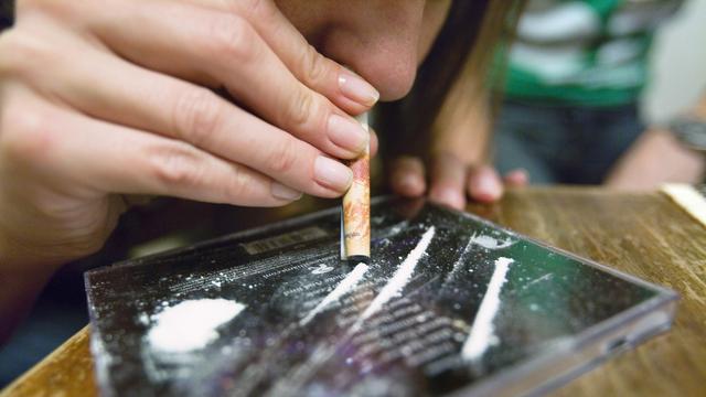 Les traces de cocaïne dans les villes suisses sont comparables aux villes européennes où la consommation est la plus élevée et atteint 1,5 kg par jour pour 1000 habitants en moyenne. [Martin Ruetschi]