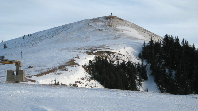 En haut des pistes à La Berra, en Gruyère. [RTS - Jean-Louis Marchon]