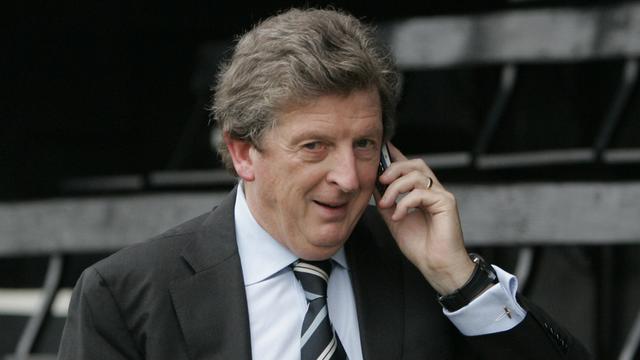 Fulham's new soccer coach Roy Hodgson poses for the cameras at their training ground in London, Monday Dec. 31, 2007. Hodgson takes over the English Premie League soccer club that sacked their last coach as they struggle to stay in the league. (AP Photo/Alastair Grant) [KEYSTONE - Alastair Grant]