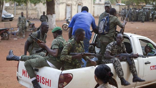 Les rebelles touaregs affirment "cerner" Tombouctou, dernière ville du Nord encore contrôlée par l'armée malienne. [Rebecca Blackwell]