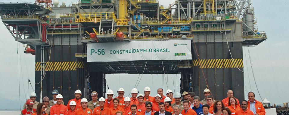 Petrobras compte produire 6 millions de barils par jour d'ici 2020 (ici, l'inauguration d'une plateforme par la présidente Dilma Rousseff en 2011). [Ari Versiani]