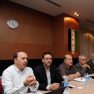 Le Conseil national syrien en réunion à Istanbul pour désigner son nouveau président. [BULENT KILIC]