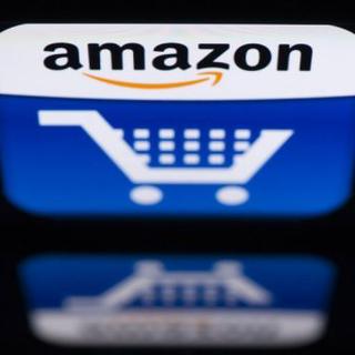 Le logo d'Amazon sur un écran de tablette