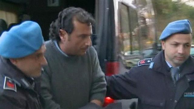 Le capitaine Francesco Schettino pourrait sortir de prison et être assigné à résidence dès mercredi. [Reuters TV]