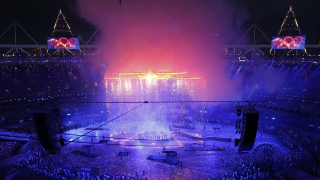 Vue générale du stade olympique à quelques minutes du début de la cérémonie d'ouverture des JO. [Pawel Kopczynski]