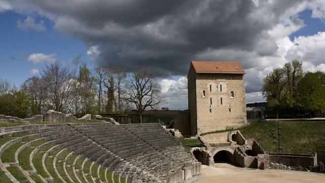 Les majestueuses arènes romaines d'Avenches [RTS - Olivier Schwegler]