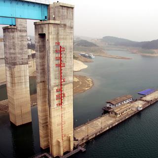 Le barrage de Danjiangkou, sur le Yang Tsé Kiang, en Chine. [Alain Arnaud.]