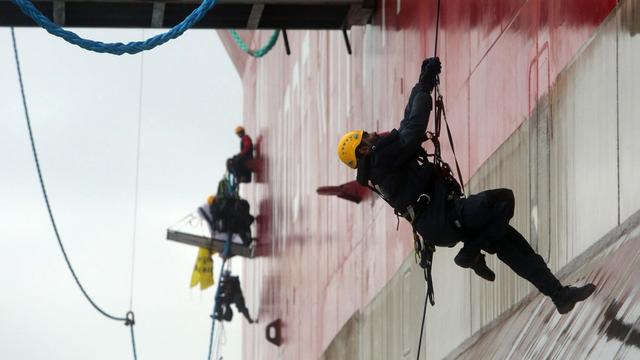 Greenpeace a lancé en juin une nouvelle campagne pour dénoncer les dangers de l'exploitation de l'Arctique. [Denis Sinyakov]