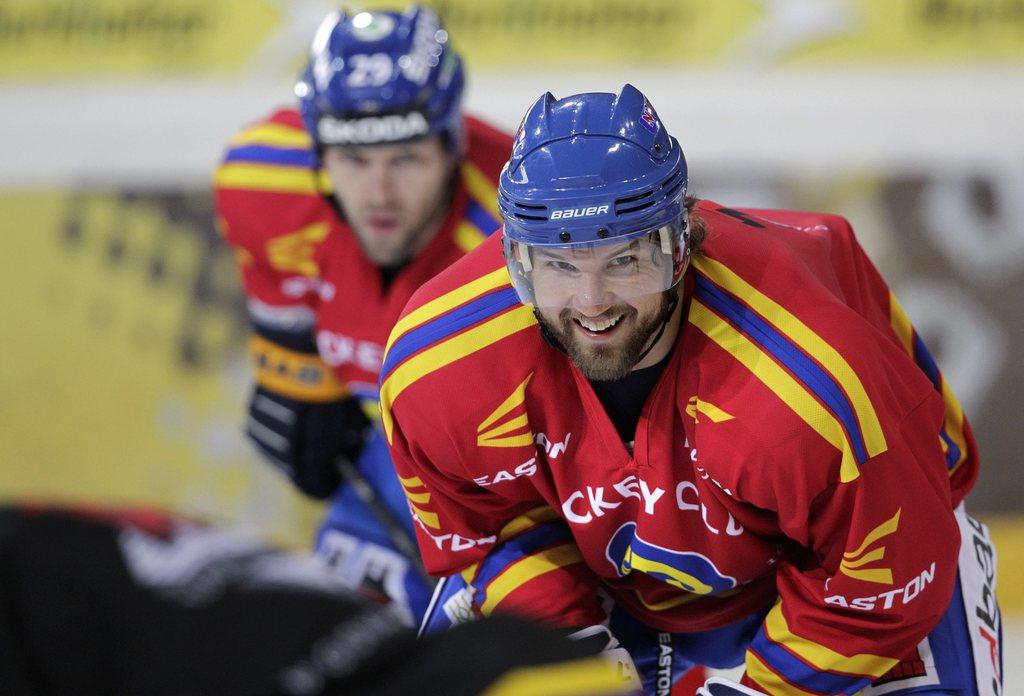 Rick Nash s'est entraîné jeudi matin dans la cathédrale davosienne. Il devrait disputer son premier match samedi contre Rapperswil. [KEYSTONE - ARNO BALZARINI]