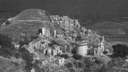 Calabre, village de Ferruzzano [carte postale]