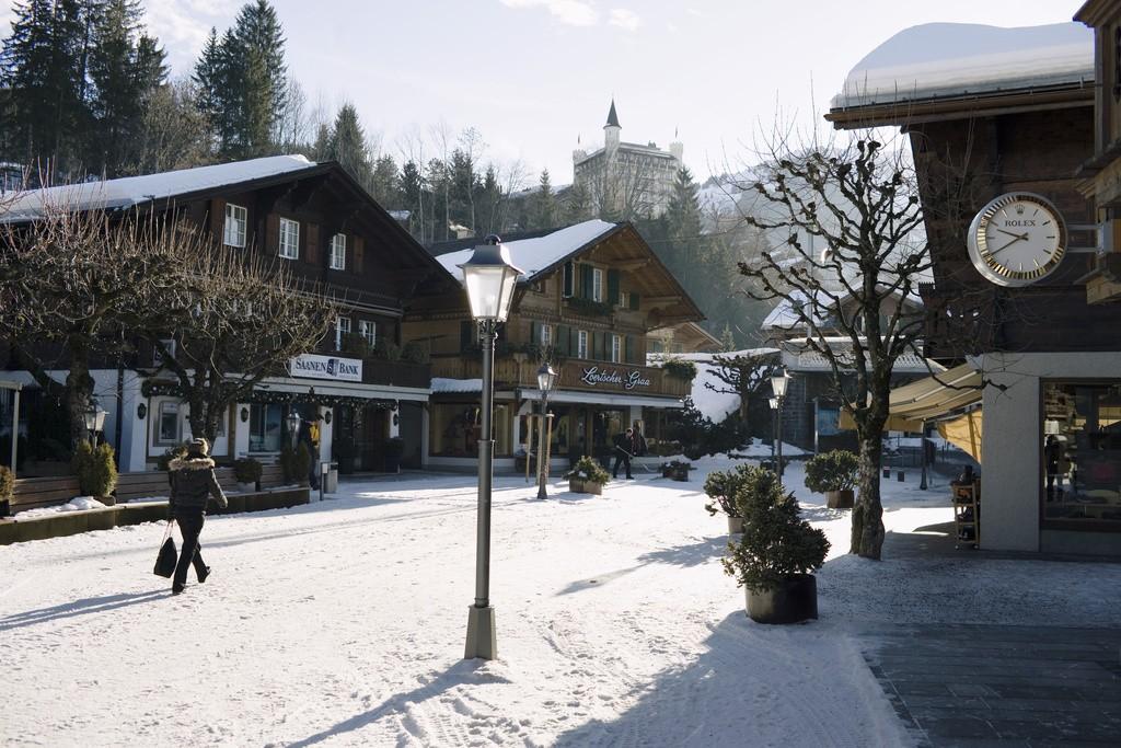 Gstaad est réputé pour abriter de nombreux riches au bénéfice d'un forfait fiscal. [Gaëtan Bally]