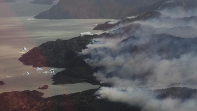 Le feu a consumé plus de 12'500 hectares depuis mardi. [KEYSTONE - Gobernacion Magallanes]