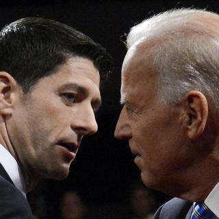 Les deux candidats à la vice-présidence américaine, Paul Ryan et Joe Biden, ont débattu jeudi soir. [Pool - Michael Reynolds]