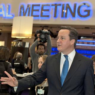 David Cameron à son arrivée au WEF, ce jeudi matin. [Laurent Gilliéron]