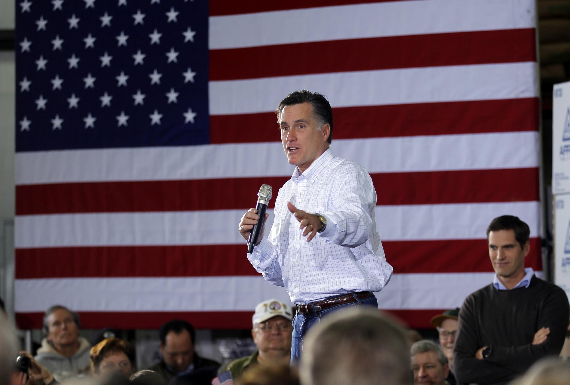 L'ex-gouverneur du Massachusetts, Mitt Romney, qui multiplie les meetings électoraux dans l'Iowa, garde son statut de favori d'une courte tête. [Brian Snyder]