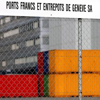 Les ports francs de Genève abritent pour plus de 100 milliards de biens. [Laurent Gillieron]