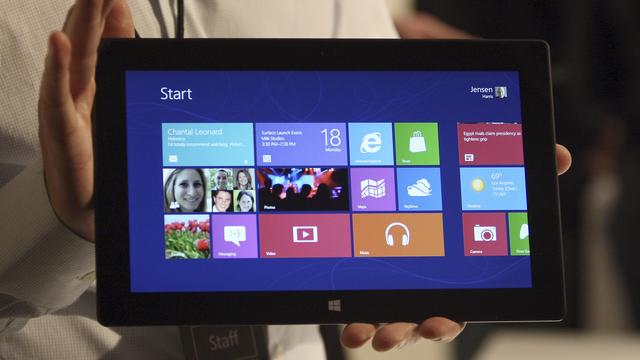 La nouvelle tablette "Surface" de Microsoft tentera de prendre des parts de marché à l’Ipad d’Apple. [David McNew]