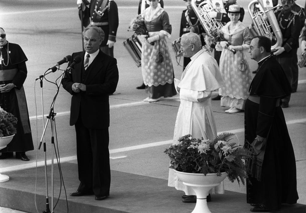 Le pape Jean-Paul II à Sion juin 1984 [KEYSTONE - Str]