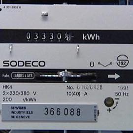 La consommation d'électricité globale du canton de Genève a fortement diminué grâce au programme "éco21" des SIG.