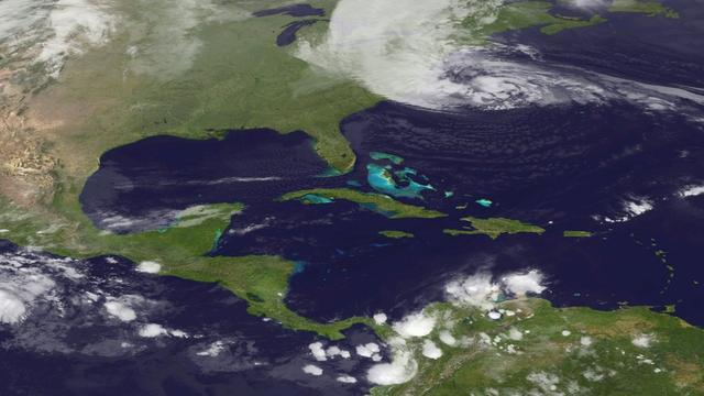 La tempête Sandy s'approche de la Côte est des Etats-Unis [EPA/NOAA]
