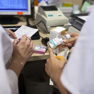Les pharmaciens seront autorisés à remettre sans prescription médicale certains produits jusque-là soumis à ordonnance. [Gaetan Bally]