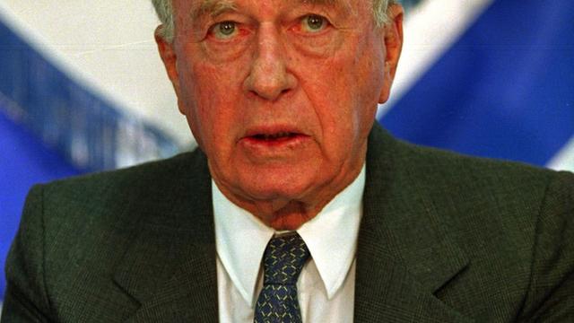 Yitzhak Rabin (1922-1995) était Premier ministre israélien à la signature des accords d'Oslo. Il a été assassiné en 1995 par un extrémiste juif. [Jerome Delay]