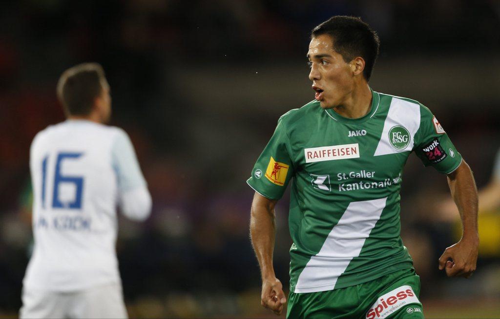 FC St.Gallen midfielder Ezequiel Oscar Scarione celebrates after scoring to the score of 0-1 during the Super League soccer match between FC Zurich (FCZ) and FC St.Gallen (FCSG) at the Letzigrund stadium in Zurich, Switzerland, Wednesday, September 26, 2012. (KEYSTONE/Patrick B. Kraemer) [Patrick B. Kraemer - PATRICK B. KRAEMER]