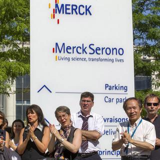 Les employés de Merck Serono continuent de mettre la pression sur le groupe pharmaceutique. [Salvatore Di Nolfi]