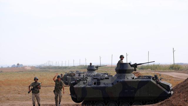 Des soldats turcs à la frontière turco-syrienne, ce dimanche 5 octobre. [Bulent Kilic]