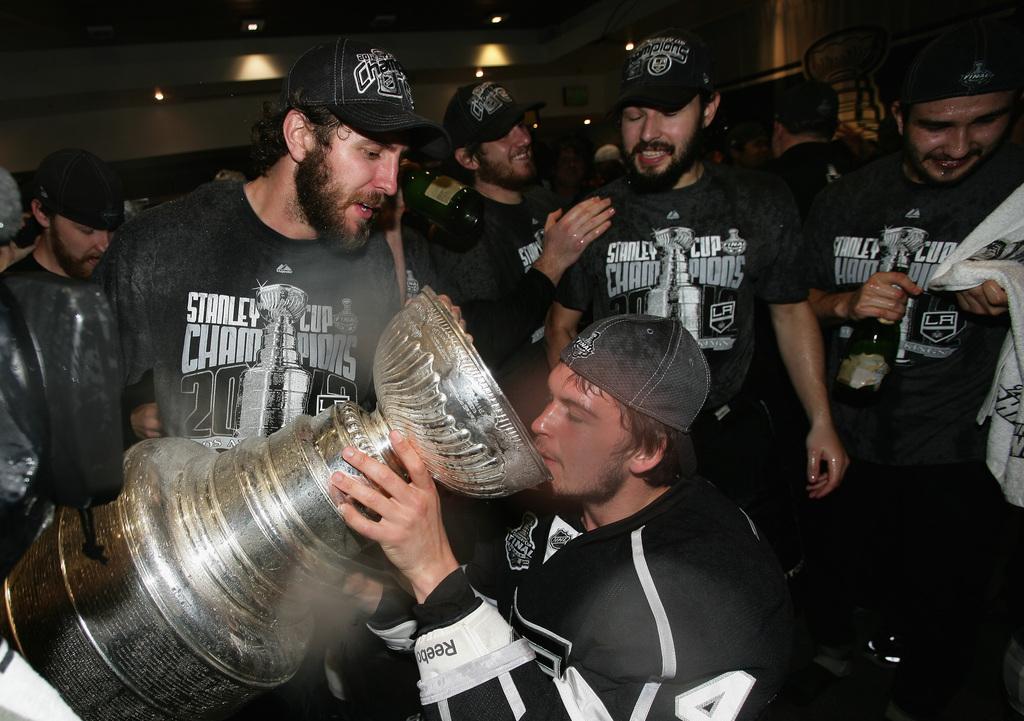 Les Kings de Los Angeles sont les premiers à fêter un titre de NHL après avoir seulement fini 8es de leur Conférence. [KEYSTONE - Dave Sandford]