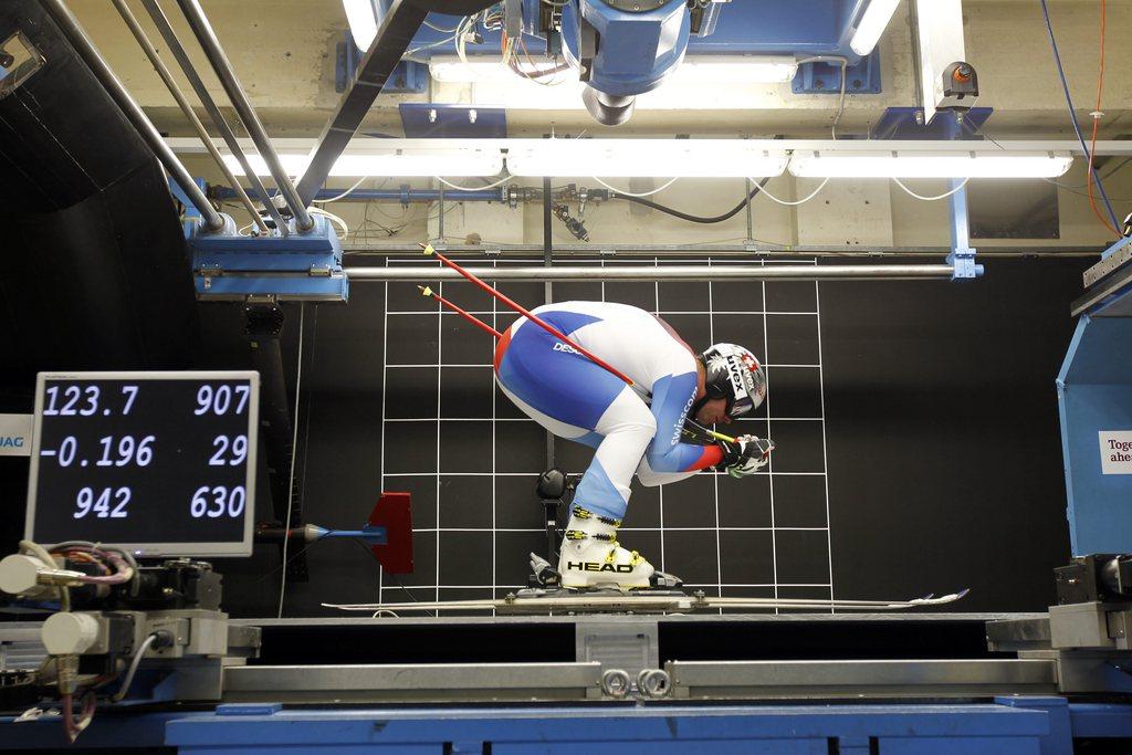 Au cours de l'été, Feuz a effectué des tests en soufflerie afin de ne négliger aucun détail dans la quête du gain de centièmes. [URS FLUEELER]