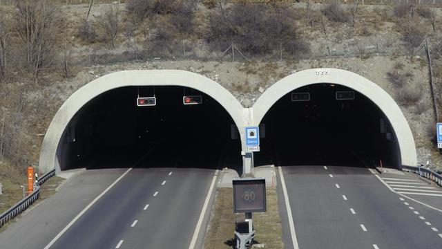 Tunnel Sierre [Laurent Gillieron]