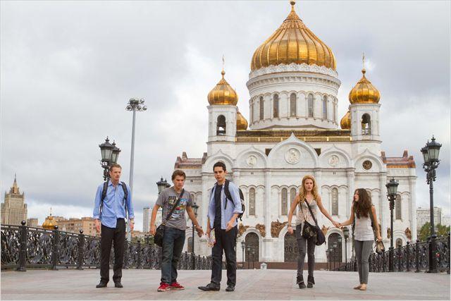 Coincés à Moscou, les héros de "The Darkest Hour" vont devoir faire face à une invasion d'extraterrestres. [© Twentieth Century Fox France]