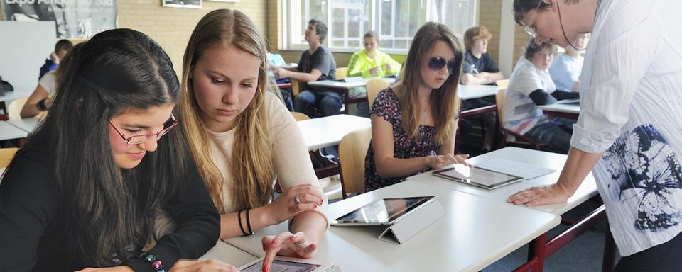 Le numérique marque un changement de paradigme pour l'école. [Lex Van Lieshout]