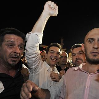 Alexis Tsipras, chef du petit parti d'extrême-gauche radicale Syriza, est le grand vainqueur du scrutin de dimanche. [Louisa Goulialmaki]