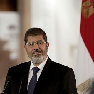 Le président égyptien Mohamed Morsi s'est accord des pouvoirs supplémentaires. [AP Photo/Maya Alleruzzo]