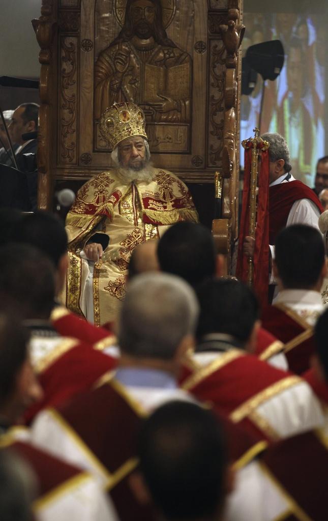 Dans son homélie, le patriarche de l'église copte orthodoxe Chenouda III a salué le rôle des forces armées égyptiennes dans la révolution. [KEYSTONE - Maya Alleruzzo]