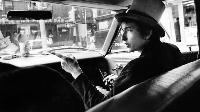 Bob Dylan, Philadelphie, 1964. [Daniel Kramer]