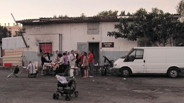 Le nouveau gouvernement français a repris les démantèlements de campements de Roms.
