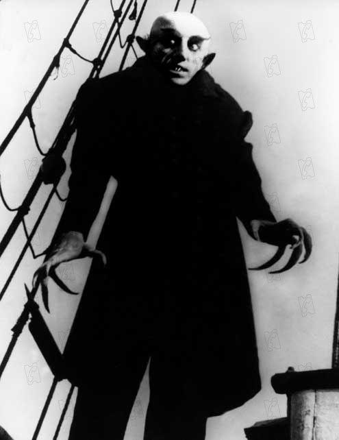 Max Schreck incarne Nosferatu, alias le conte Orlock, dans le film de Friedrich Murnau. [© Collection AlloCiné / www.collectionchristophel.fr]