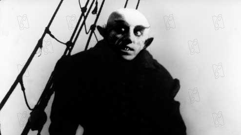 Max Schreck incarne Nosferatu, alias le conte Orlock, dans le film de Friedrich Murnau. [© Collection AlloCiné / www.collectionchristophel.fr]