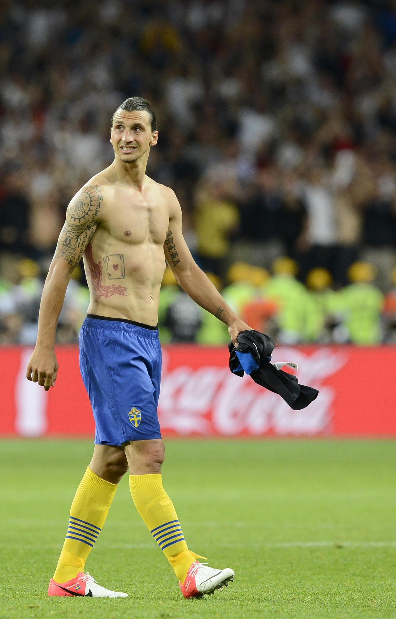 Zlatan ne se découvrira plus d'un fil grâce à l'attention de ses hôtes ukrainiens. [REUTERS - Nigel Roddis]